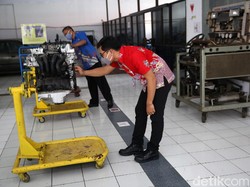 Ancaman Ledakan Pengangguran Lulusan SMK