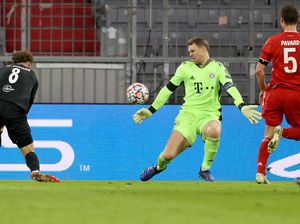 Bayern Vs Salzburg: Penyelamatan Gila Manuel Neuer Bayern Vs Salzburg: Penyelamatan Gila Manuel Neuer