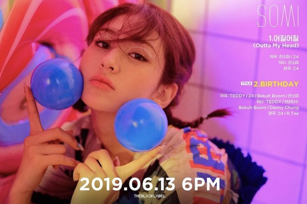 Poster debut Somi bersama agensi barunya / Foto: instagram.com/somsomi0309 Poster debut Somi bersama agensi barunya / Foto: instagram.com/somsomi0309