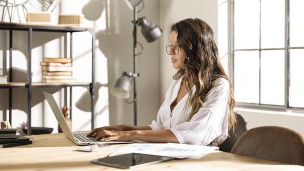 work from home/freepik.com