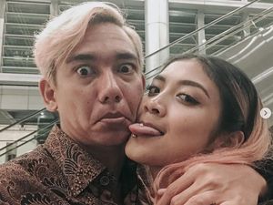 Pengumuman! Adipati Dolken dan Canti Tachril Menikah 18 Desember 2020 Pengumuman! Adipati Dolken dan Canti Tachril Menikah 18 Desember 2020