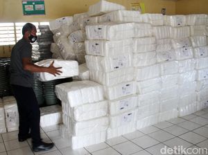 Distribusi Logistik Pilkada Kota Depok Distribusi Logistik Pilkada Kota Depok