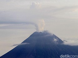 Aktivitas Merapi Sepekan: Kegempaan Tinggi, Ada Perubahan Morfologi Puncak
