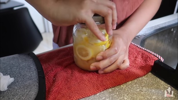 Infused lemon memiliki manfaat menurunkan berat badan/youtube.com/Ririe Prams