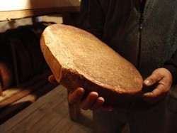 Keju dan Permen Kematian Jadi Tradisi Pemakaman Unik di Dunia