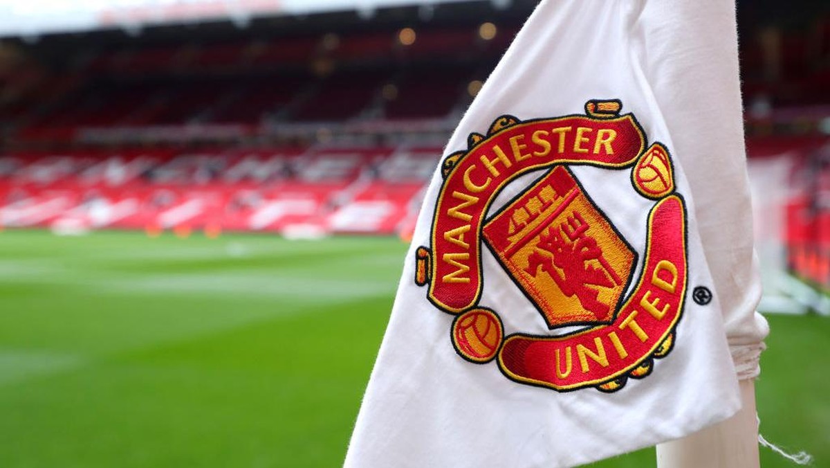 Apple dan Zara dikabarkan tertarik membeli Manchester United. (Foto: (Getty Images/Catherine Ivill)