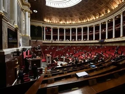 Prancis Larang Diskriminasi Aksen, Pelanggar Bisa Dibui 3 Tahun