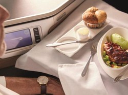 Maskapai Ini Tawarkan Sensasi Makan di Kabin Tanpa Harus Naik Pesawat
