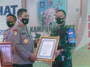 Dandim 1607/Sumbawa Raih Anugerah Awards Kampung Sehat NTB 2020 Dandim 1607/Sumbawa Raih Anugerah Awards Kampung Sehat NTB 2020