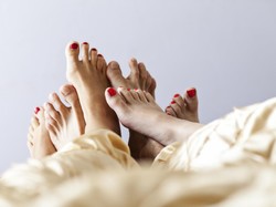 Terbesit Ingin Threesome? Pikirkan Ini Dampaknya ke Fisik dan Kejiwaan