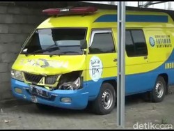 Ditahan Polisi, Ambulans yang Lawan Arus Tak Bisa Antar Pasien COVID-19 Lagi