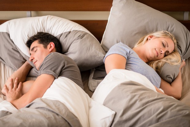 Couplesleep/freepik.com Posisi tidur mencerminkan kualitas hubungan