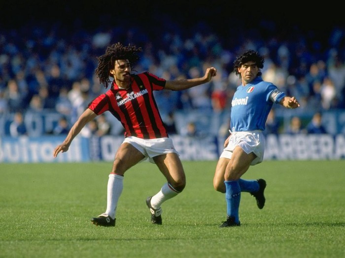 May 1988:  Ruud Gullit of AC Milan and Diego Maradona in action during the Italian Serie A in Napoli, Italy. Milan won the match 3-2. \ Mandatory Credit: Allsport UK /Allsport