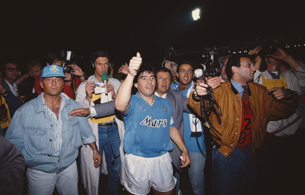 BUENOS AIRES, BUENOS AIRES - MARCH 28: Argentine manager Diego Maradona waves to the fans prior to the 2010 FIFA World Cup South African qualifier match between Argentina and Venezuela at River Plate Stadium on March 28, 2009 in Buenos Aires, Argentina.  (Photo by Photogamma/Getty Images)