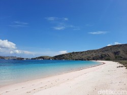Long Beach TN Komodo, Spot Snorkeling Cantik yang Cocok untuk Pemula