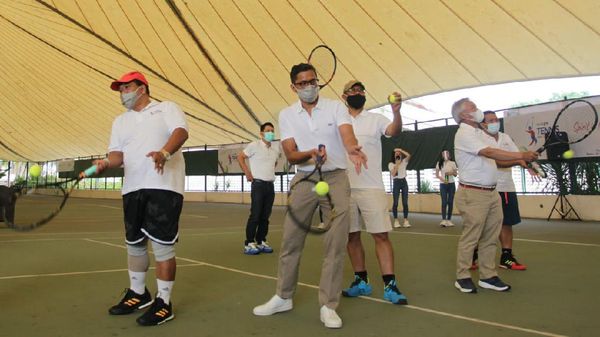 Mini Turnamen Tenis untuk Beberapa Perguruan Tinggi