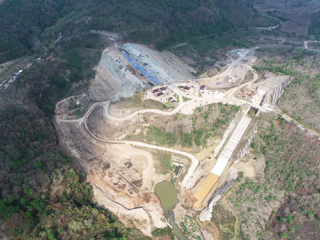 Mengintip Pembangunan Bendungan 71 Meter di Jawa Timur