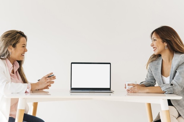 Tips Berbisnis Pasca Resign bangunlah relasi sebanyak dan seberkualitas mungkin/freepik.com