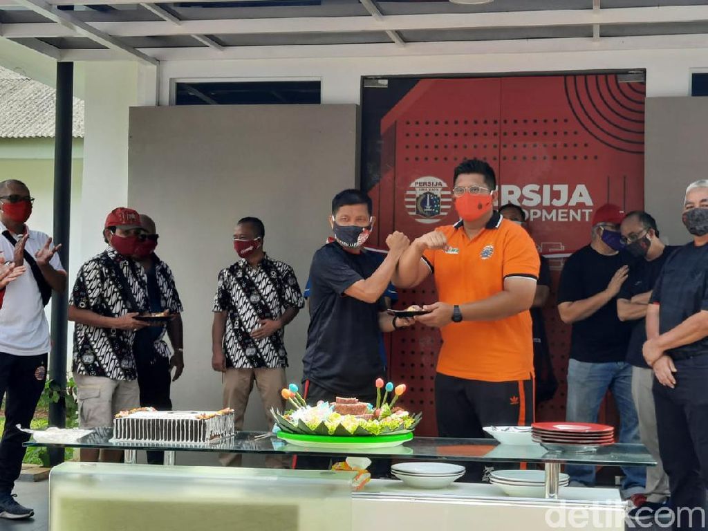 Persija Ultah, Jakarta Akan Berwarna Oranye dan Merah Malam Ini