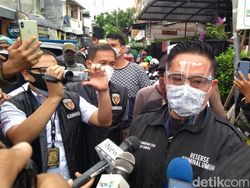 Polda Metro Antar Surat Panggilan ke Habib Rizieq soal Kerumunan Petamburan