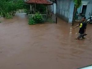Sungai Kunci Meluap, Lima Desa di Bojonegoro Kebanjiran