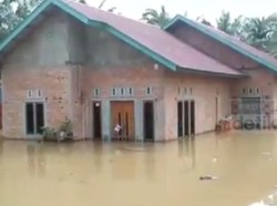 Dahsyatnya Banjir Tebo Ilir Jambi, Ketinggian Air Capai 2 Meter