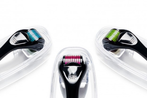 Alat untuk melakukan dermarolling