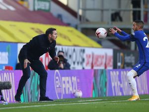 Jangan Samakan Ziyech dengan Hazard!