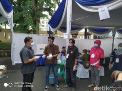 KPU Surabaya Gelar Simulasi Pemungutan Suara dengan Protokol Kesehatan