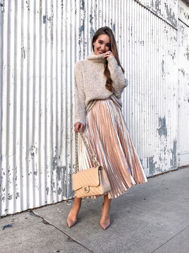 Sering Diremehkan! Inilah Cara Memakai Rok Midi Agar Tetap Stylist dan Menarik