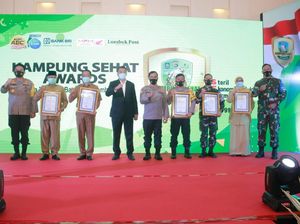 Kadis Kesehatan Lombok Barat Raih Penghargaan Kampung Sehat NTB 2020