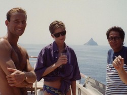 Baru Terekspos, Foto Jadul Putri Diana Berbikini di Yacht