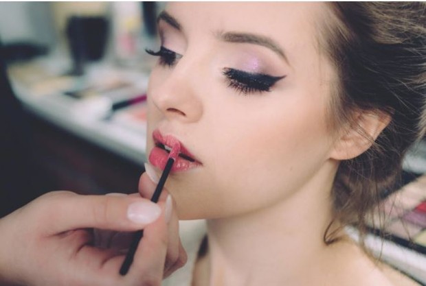 kurangi memakai makeup