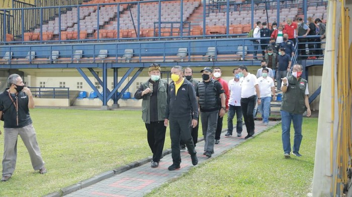 Menpora Zainudin Amali terus meninjau persiapan stadion untuk Piala Dunia U-20 2021.
