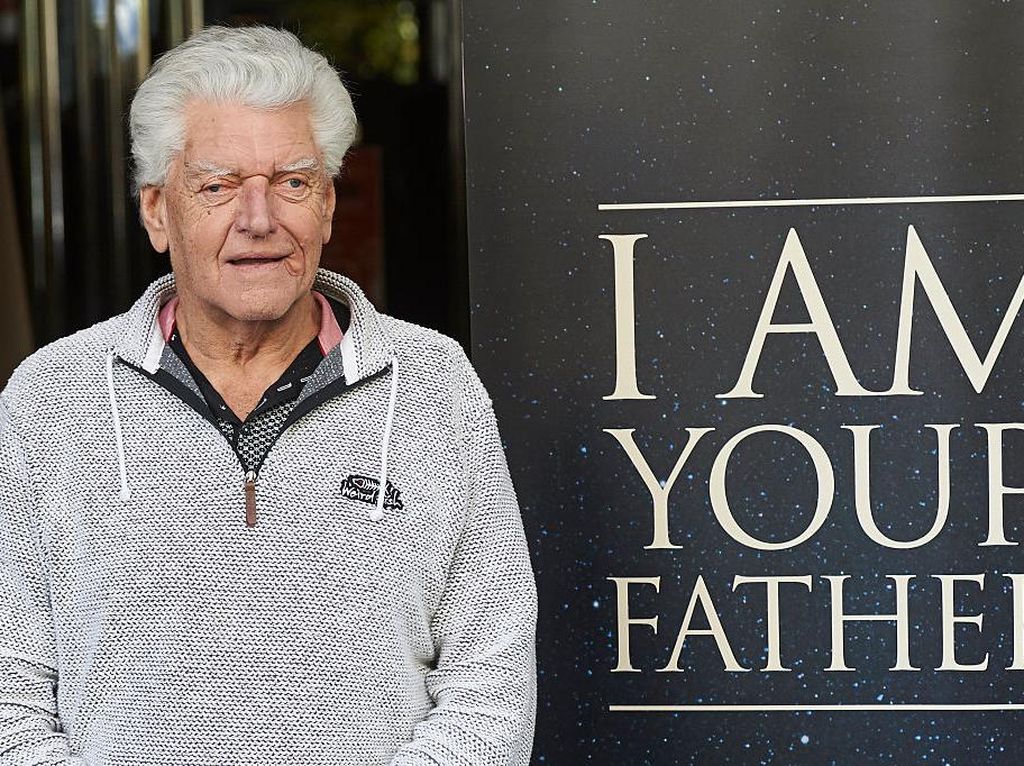 Mark Hamill Kenang Dave Prowse Lebih dari Darth Vader Mark Hamill Kenang Dave Prowse Lebih dari Darth Vader