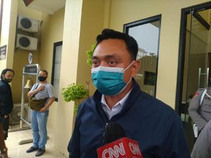 Satgas COVID-19 Kota Bogor Penuhi Panggilan Polisi soal Tes Swab Habib Rizieq Satgas COVID-19 Kota Bogor Penuhi Panggilan Polisi soal Tes Swab Habib Rizieq