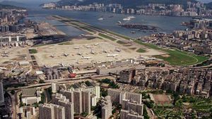 Foto Bandara Pertama Hong Kong Dirombak Besar-besaran