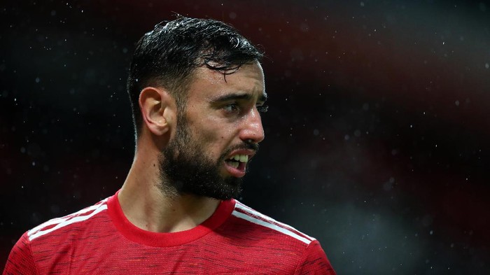 MANCHESTER, ENGLAND - NOVEMBER 21: Bruno Fernandes of Manchester United during the Premier League match between Manchester United and West Bromwich Albion at Old Trafford on November 21, 2020 in Manchester, England. Sporting stadiums around the UK remain under strict restrictions due to the Coronavirus Pandemic as Government social distancing laws prohibit fans inside venues resulting in games being played behind closed doors. (Photo by Catherine Ivill/Getty Images)