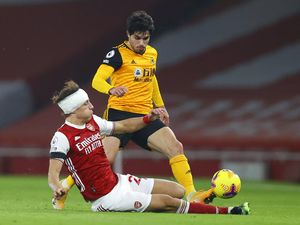 Luiz Tetap Main dengan Kepala Diperban, Arsenal Harusnya Malu