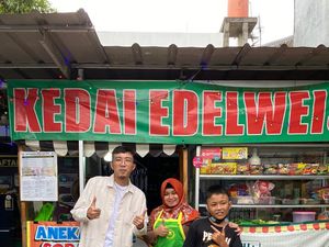 Bocah Viral Jadi Tukang Parkir Demi Cicilan Motor Ayah Ditolong dr. Tirta