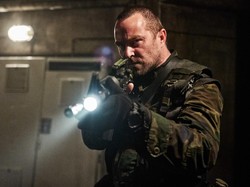 Sinopsis Film Renegades, Misi Navy SEALs Menyusuri Harta Karun yang Hilang