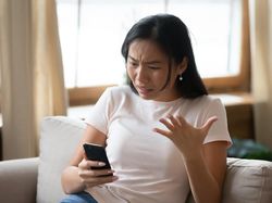 Ibu-ibu, Ini Cara Melacak Lokasi Suami Pakai WhatsApp