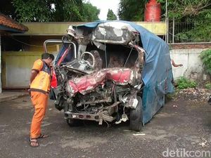 Polisi Selidiki Kecelakaan Maut di Tol Cipali yang Tewaskan 10 Orang