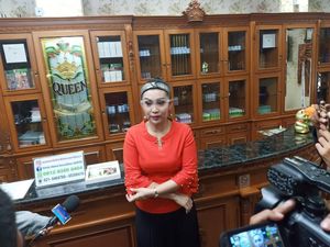 Jaga Penampilan, Ratna Listy Operasi Hidung