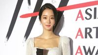 Foto: Cantiknya Seo Ye Ji Pakai Gaun Pengantin di Asia Artist Awards 2020