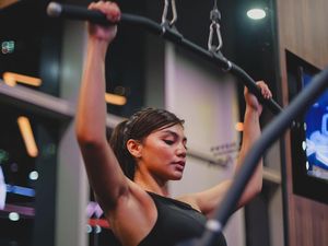 10 Potret Jihane Almira Nge-gym, Strong Girl!