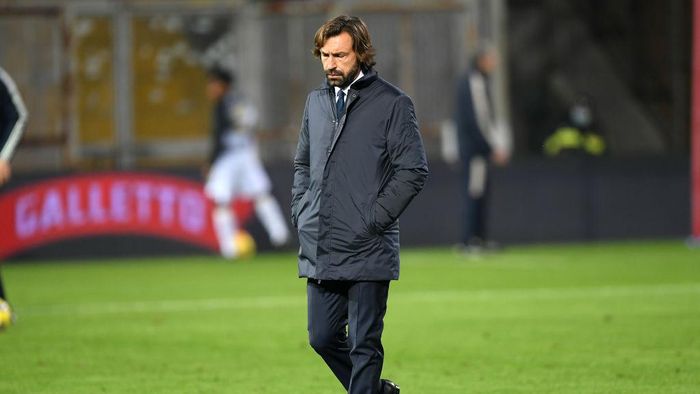 Andrea Pirlo BENEVENTO, ITALY - NOVEMBER 28: Andrea Pirlo Juventus coach before the Serie A match between Benevento Calcio and Juventus at Stadio Ciro Vigorito on November 28, 2020 in Benevento, Italy. (Photo by Francesco Pecoraro/Getty Images)