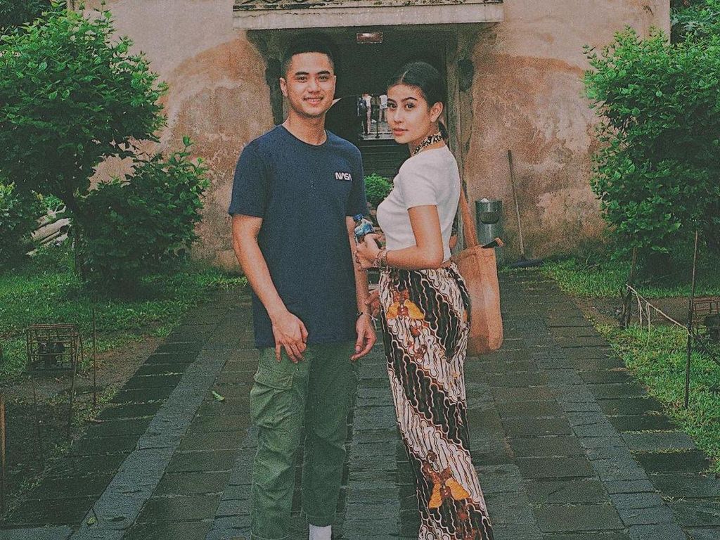 6 Kisah Asmara Awkarin dan Putra Wishnutama, Kandas Karena Orang Ketiga 6 Kisah Asmara Awkarin dan Putra Wishnutama, Kandas Karena Orang Ketiga