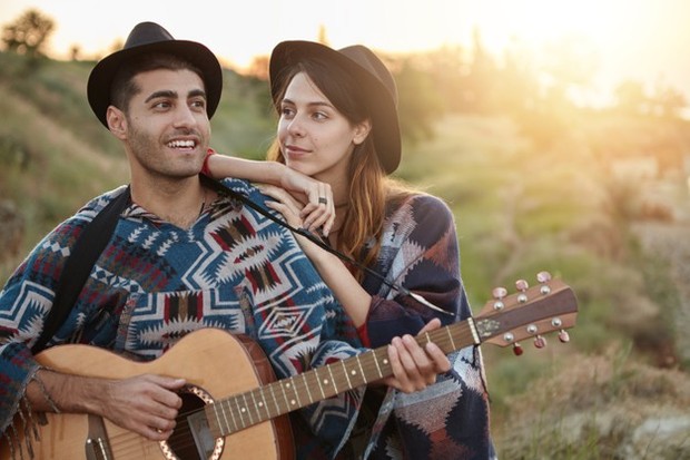 freepik.com/musician couple musician couple