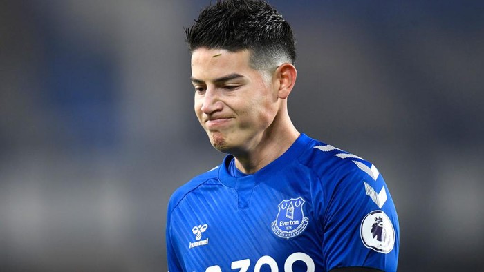 James Rodriguez LIVERPOOL, ENGLAND - NOVEMBER 28: James Rodriguez of Everton reacts during the Premier League match between Everton and Leeds United at Goodison Park on November 28, 2020 in Liverpool, England. Sporting stadiums around the UK remain under strict restrictions due to the Coronavirus Pandemic as Government social distancing laws prohibit fans inside venues resulting in games being played behind closed doors. (Photo by Peter Powell - Pool/Getty Images)